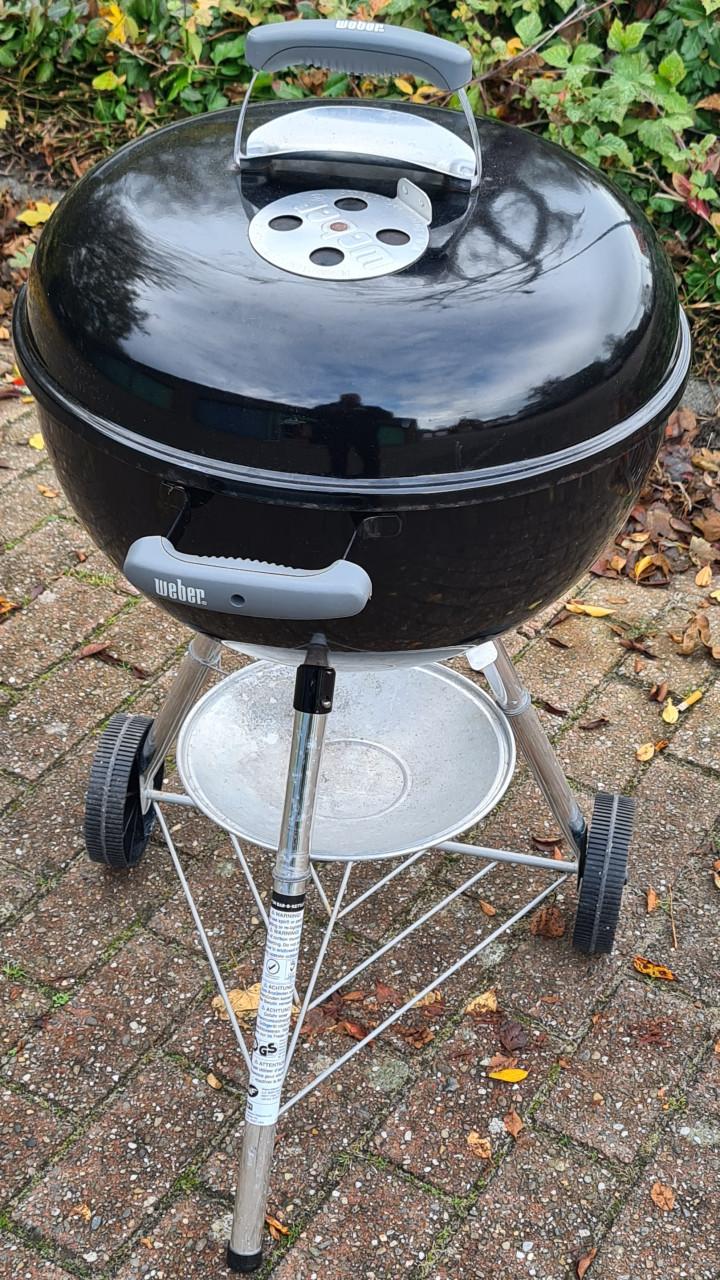 Zeer nette Weber houtskool BBQ