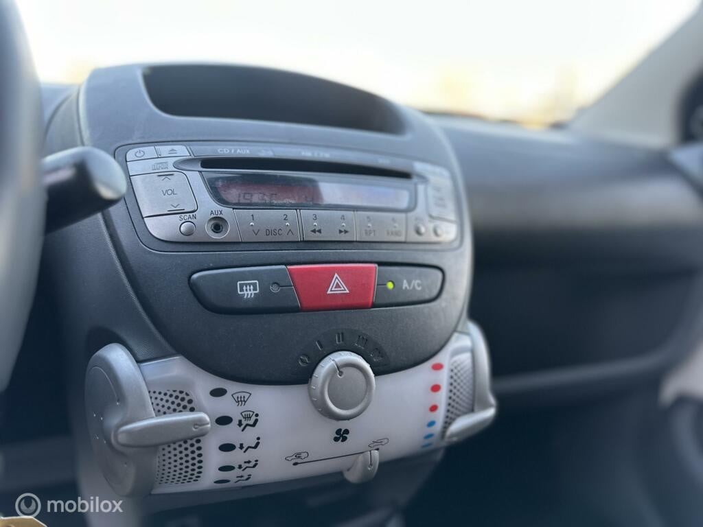 Toyota Aygo 1.0-12V Comfort Airco km124.035 5Drs BJ2010