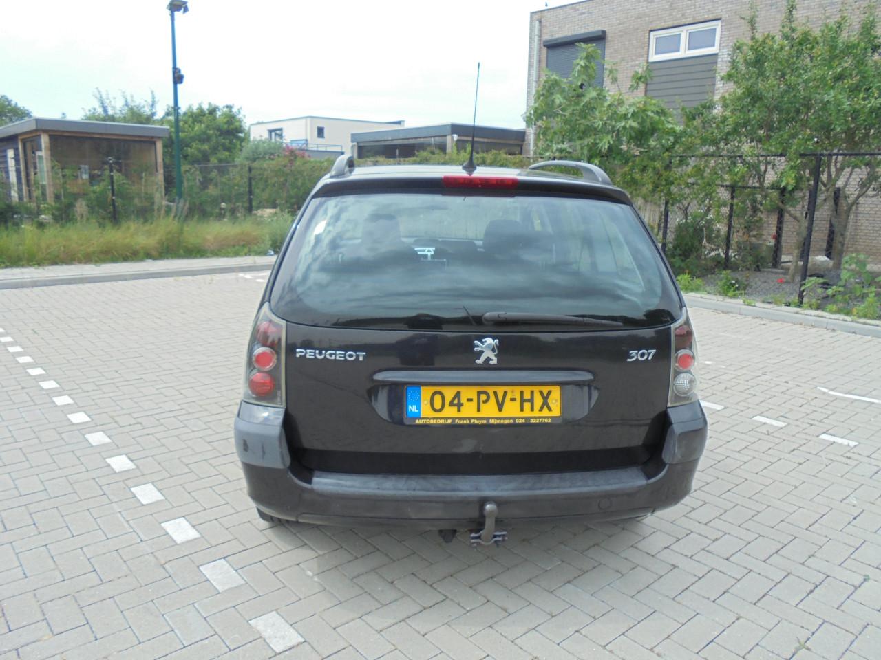 307 1.4 I  - 16V Break uit het bouwjaar 2005 met Apk en N.A.P