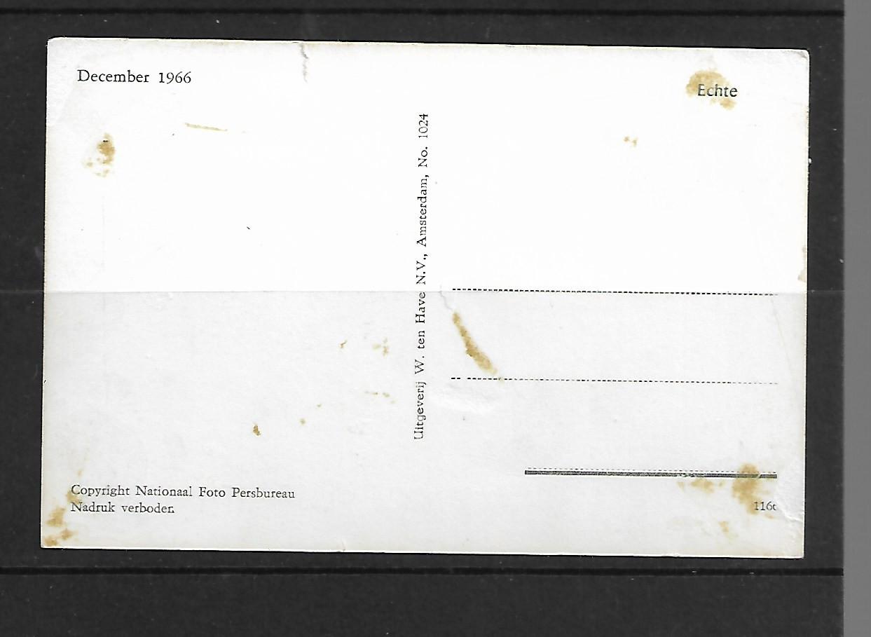 Ansichtkaart  A 1024  December 1966  margriet en van Vollenhoven