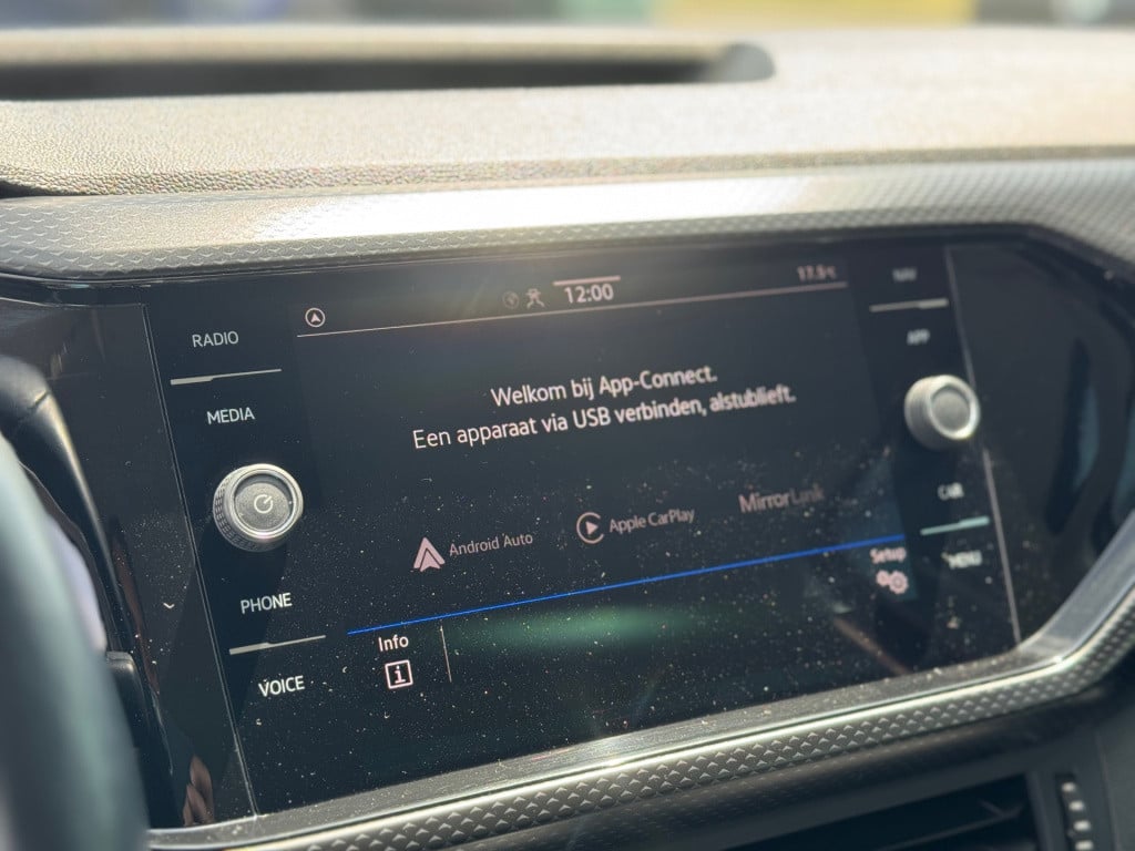 Volkswagen T-cross 1.0 tsi life * carplay * adaptieve cruise control * pdc 