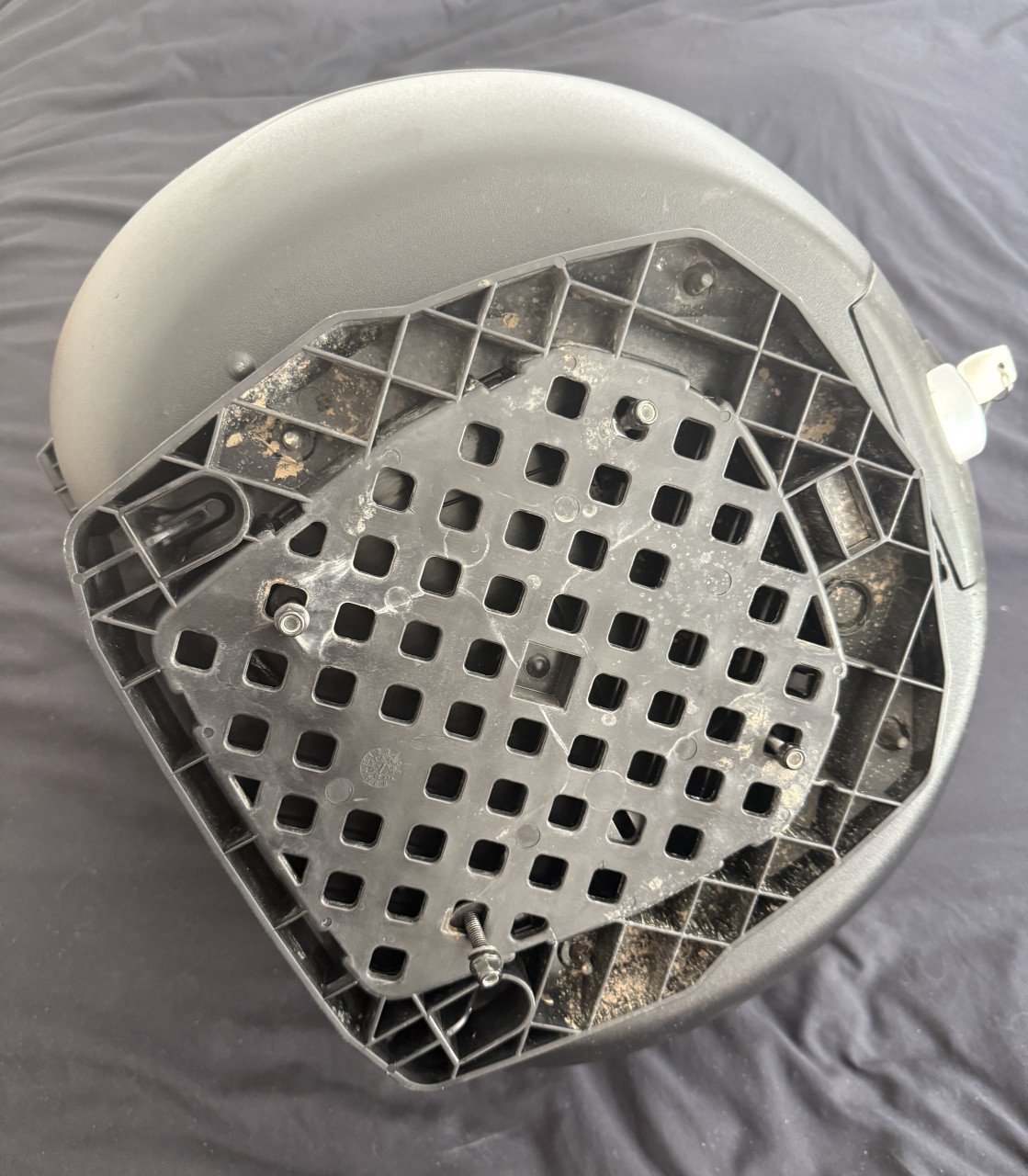Motor top koffer Givi voor kleine hondje