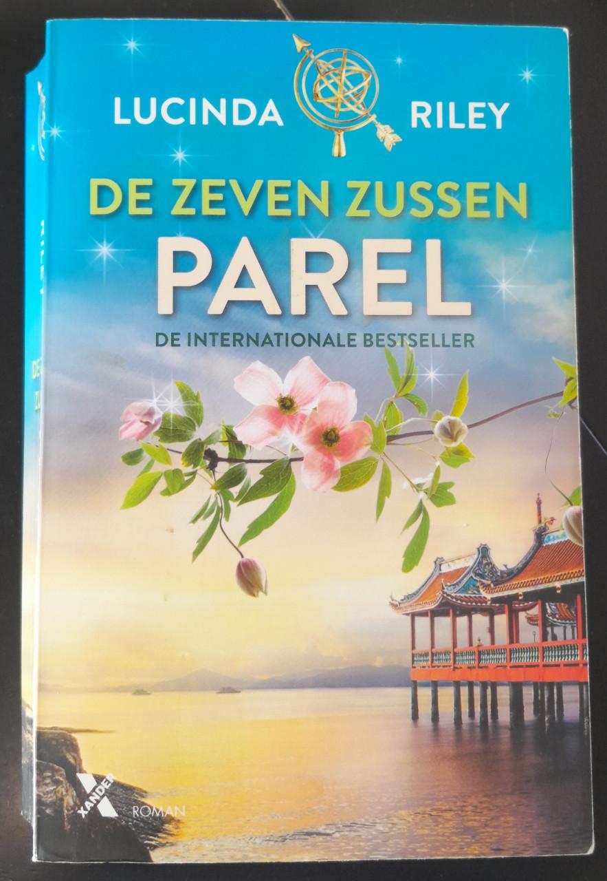 Serie De zeven zussen van Lucinda Riley.