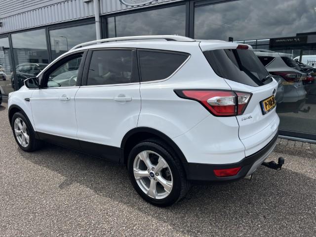 Ford Kuga 1.5 ecoboost 150pk 2wd titanium | trekhaak |