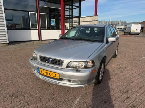 Volvo  v 40 bj 2004  1600 euro