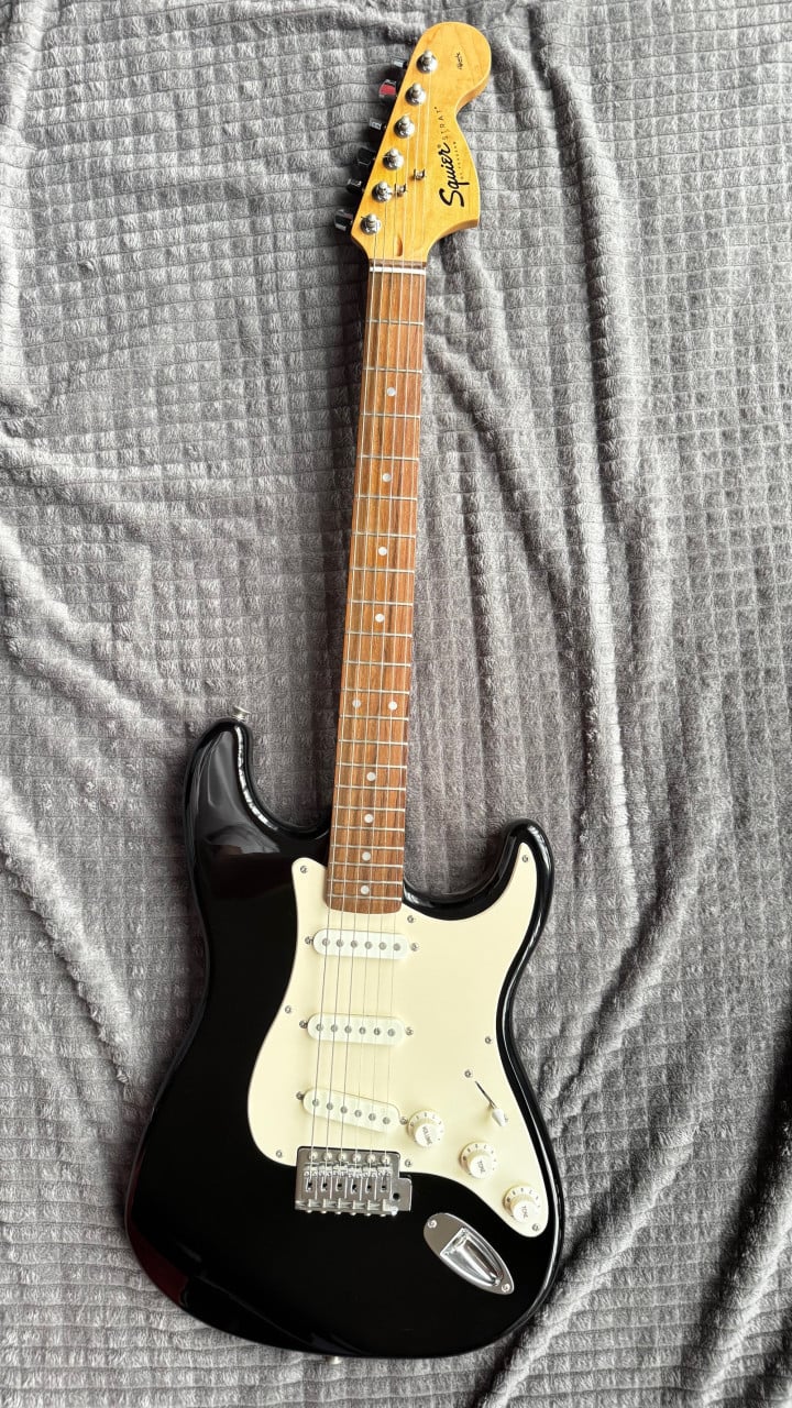 Squier Strat