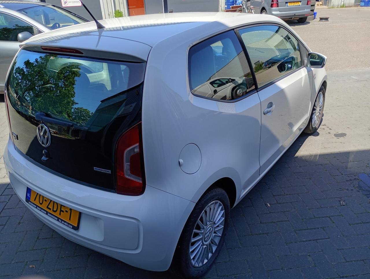 Volkswagen high up 1.0