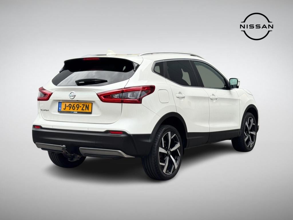 Nissan Qashqai 1.3 dig-t tekna automaat incl. trekhaak!