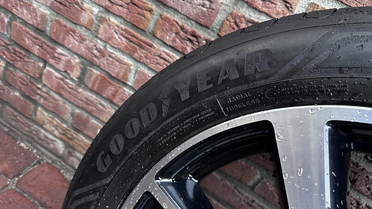 Nissan velgen met GoodYear banden