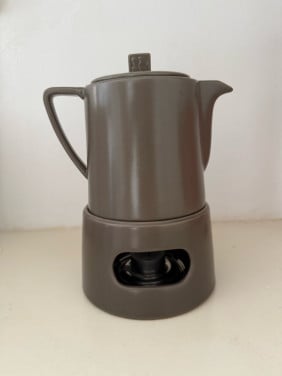 Theepot Bredemeijer met warmhouder en zeefje