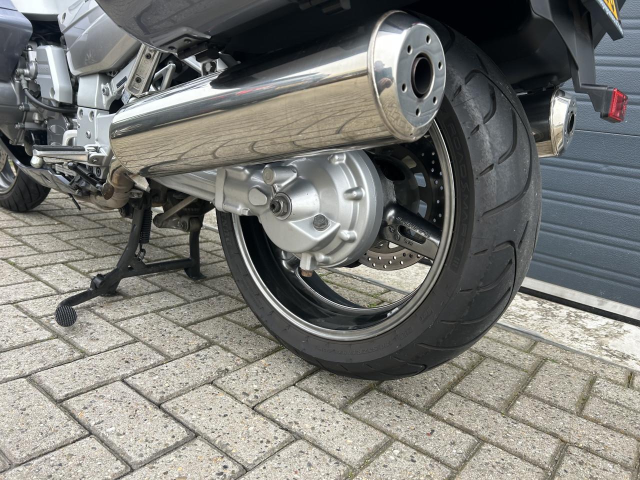 Yamaha FJR1300AS uit 2006 met 40 dkm, puntgave sportieve tourmotor €4500,-