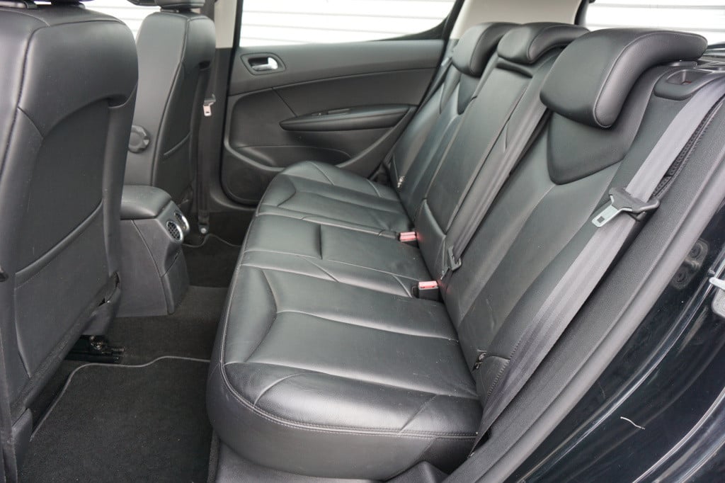 Peugeot 308 1.6 vti xt airco / cruise / stoelverw. / elektr. ramen / parkee