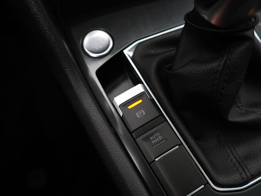 Volkswagen Tiguan 1.4 tsi ehybrid elegance | automaat | apple carplay/ andr