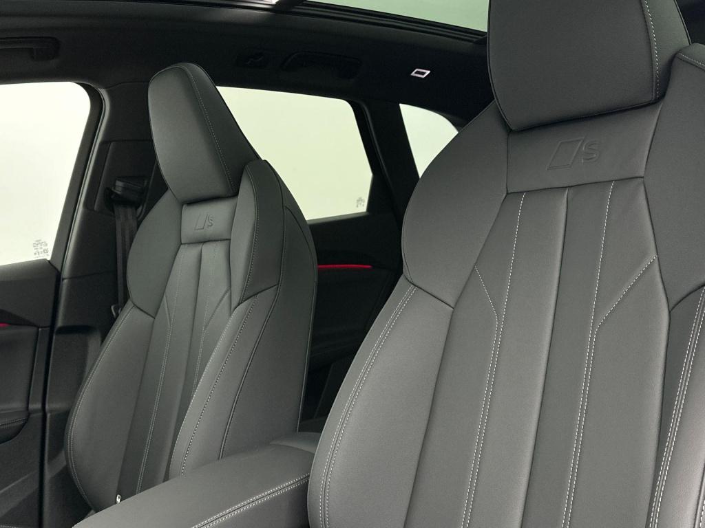 Audi Q5 s edition competition e-hybrid 270 kw / 367 pk suv