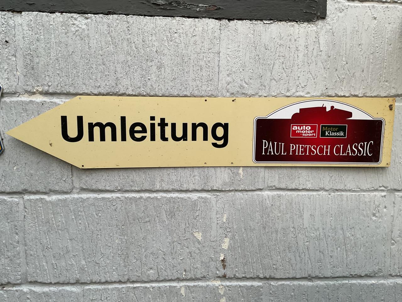 Umleitung bord Paul Pietsch Classic rally