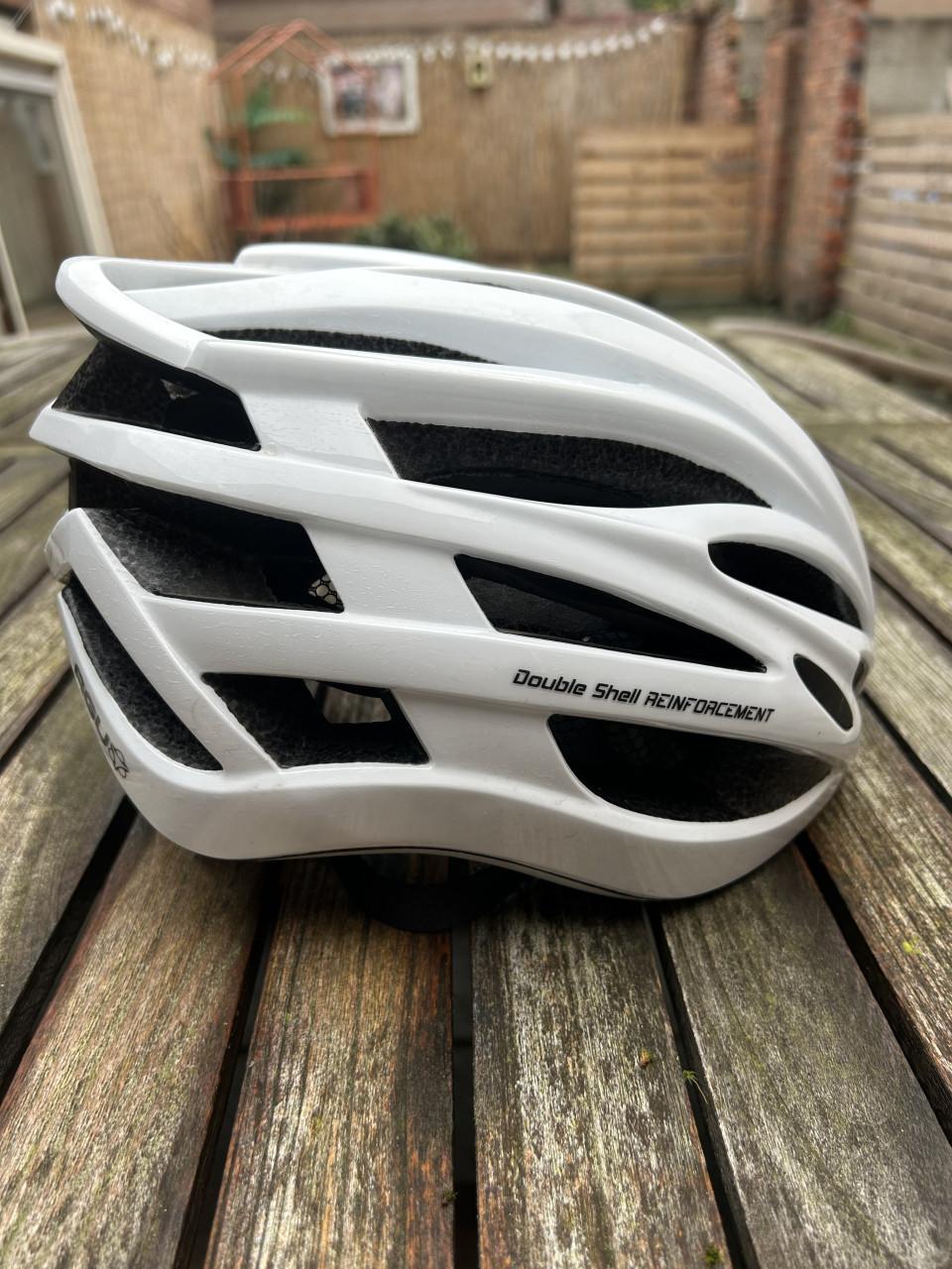 Agu Tesero, witte fietshelm, maat s/m (54-58cm) nieuw