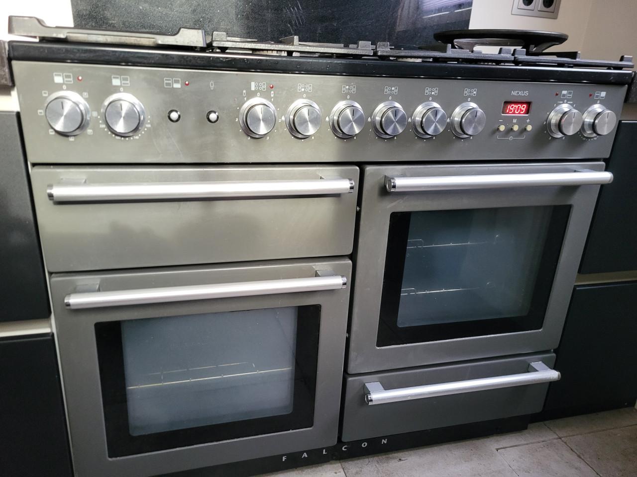 Goed onderhouden Falcon nexus 110 dual fornuis met afzuiging