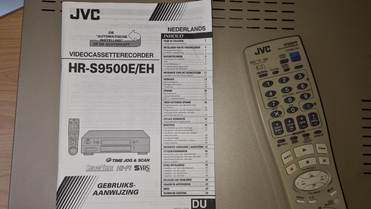 Super VHS Videorecorder