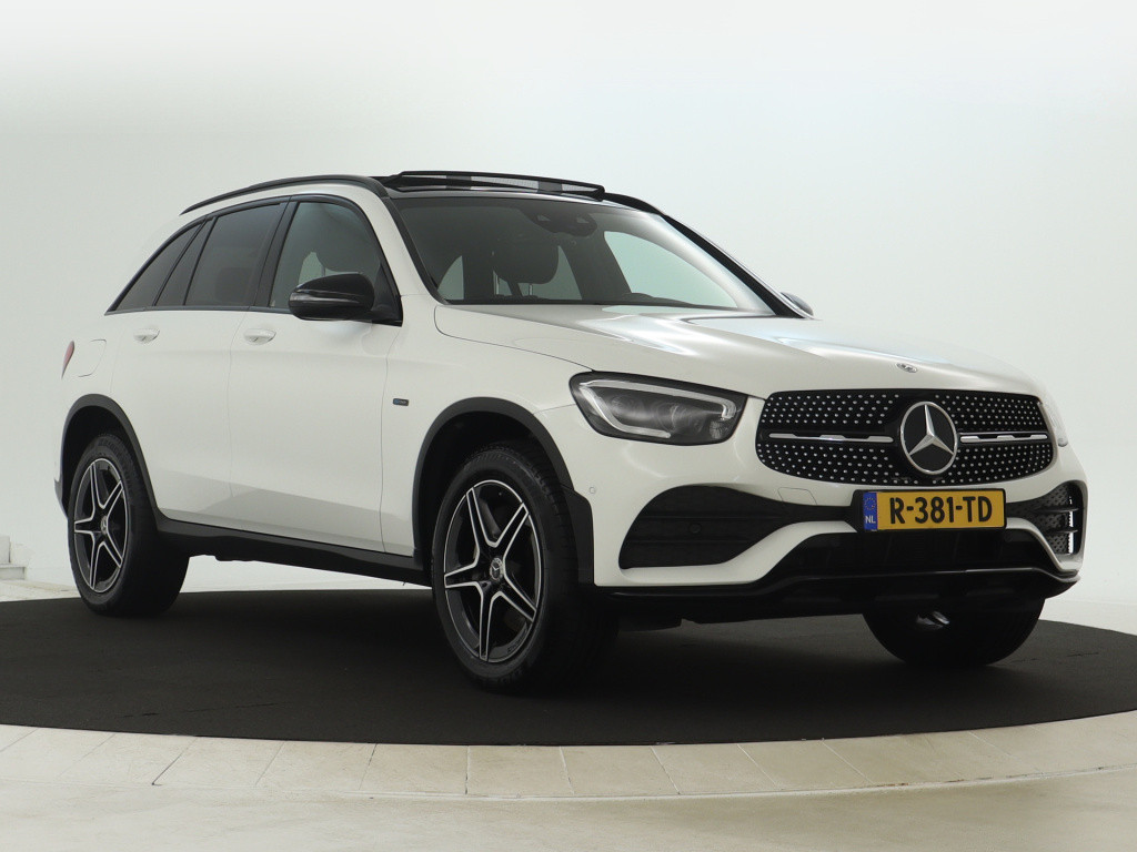 Mercedes-Benz Glc 300 e 4matic premium plus | trekhaak | panoramadak | sfee