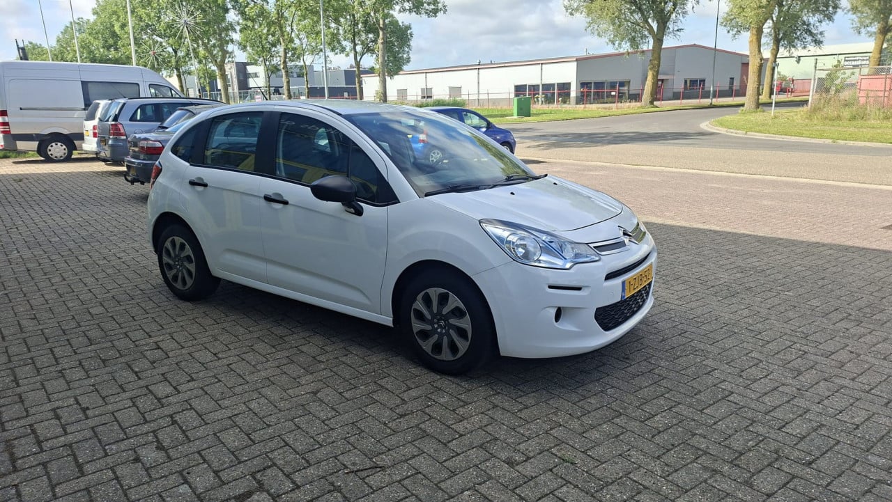 Citroen C3 1.0 PureTech Attraction 5drs bj:2015 airco apk nieuw