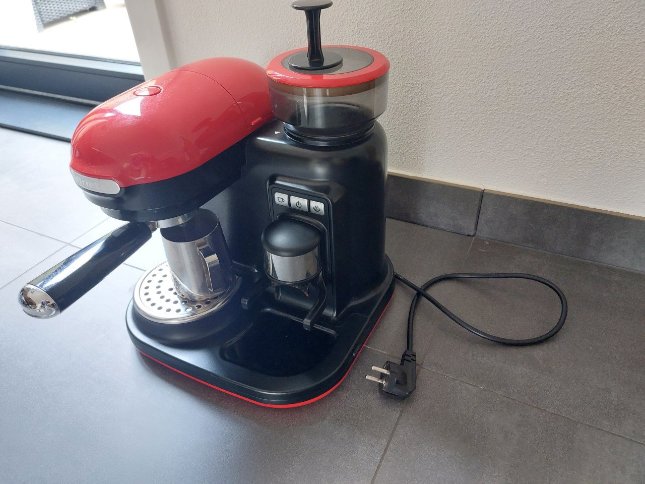 Ariete moderna espressomachine incl. koffiemolen, kleur rood