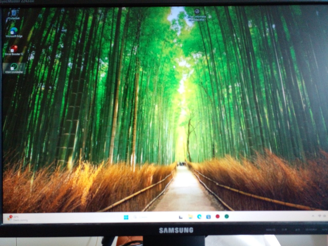 Complete pc set Intel i7 / wifi / monitor/ boxjes / tb/muis.