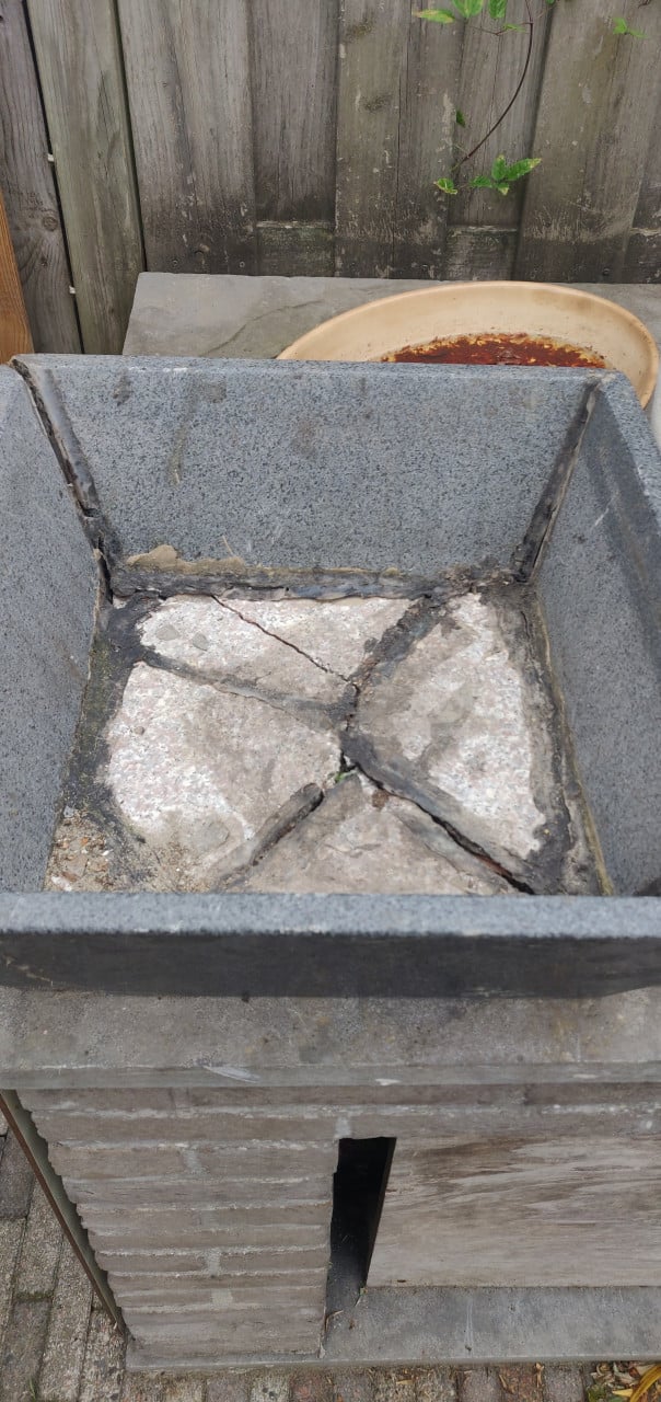 Granieten plantenbak gratis af te halen