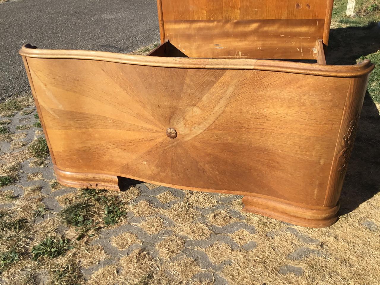 Art Deco bed ombouw