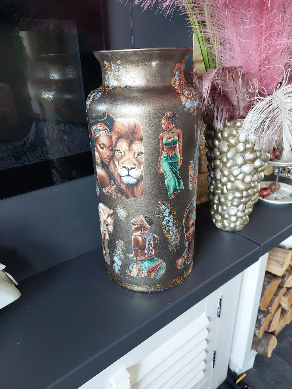 Nw Afrikaanse decoupage vaas nr.2