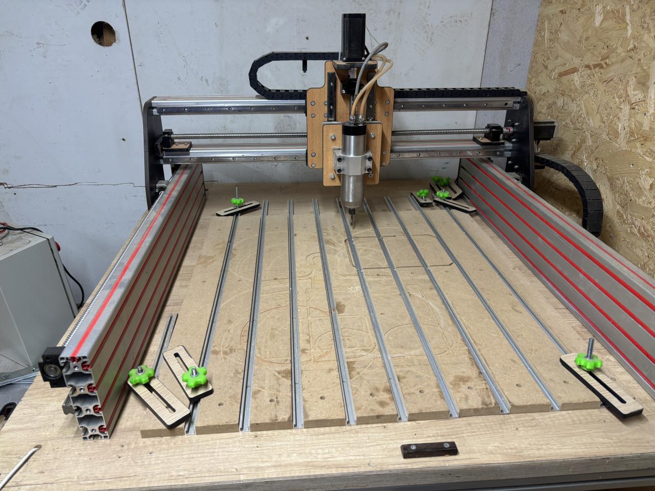 CNC frees werkgebied 60x90cm, 1,5kw spindel, Nema 23