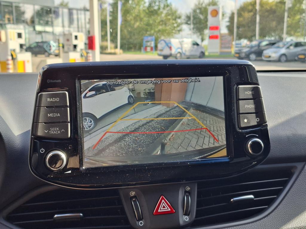 Hyundai I 30 wagon 1.4 t-gdi premium | camera | carplay | radio | trekhaak 