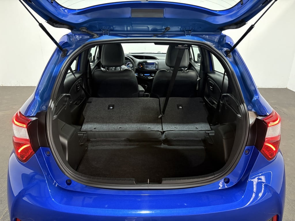 Toyota Yaris 1.5 hybrid executive