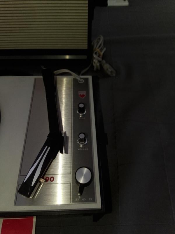 Aristona platenspeler-33/45/75 toeren