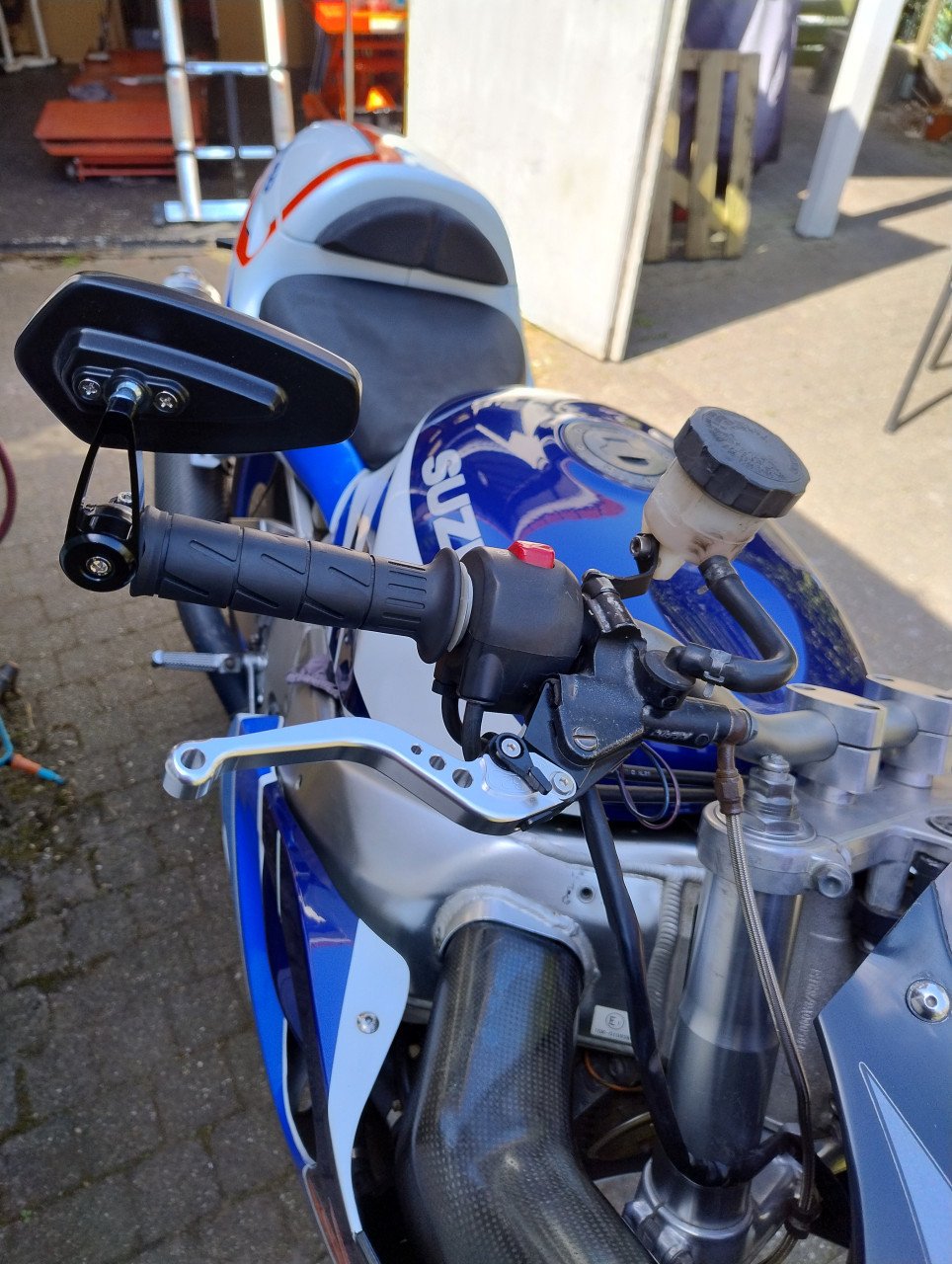 Suzuki GSXR 750 Srad