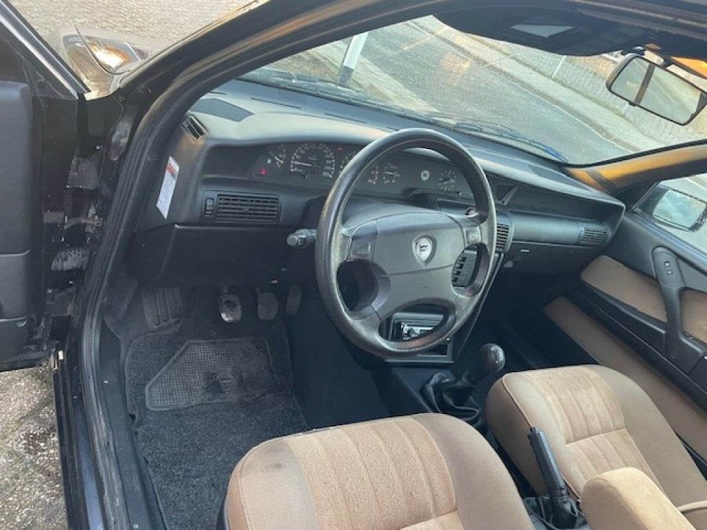 Lancia Delta 1.6i