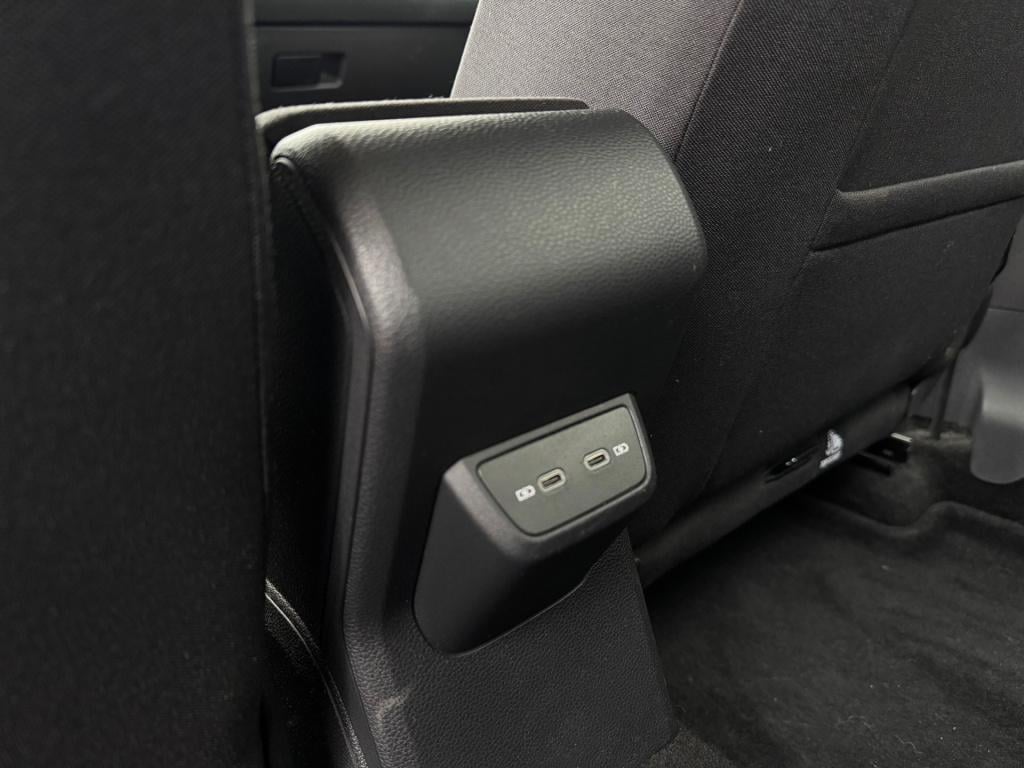 Volkswagen Taigo 1.0 tsi life business * carplay * stoelverwarming * pdc 2x