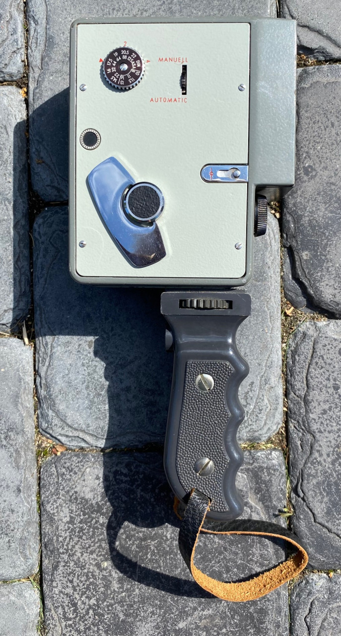 Pentaka 8 - 1 filmcamera 🎥