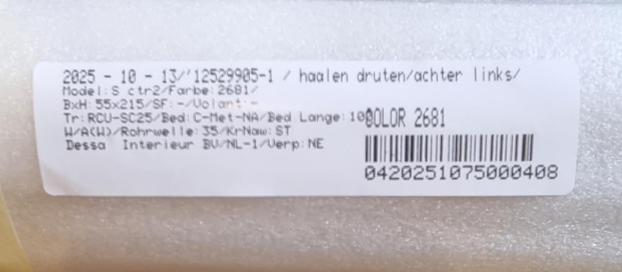 Rolgordijnen nieuw in verpakking. Hoog en smal. 2 stuks