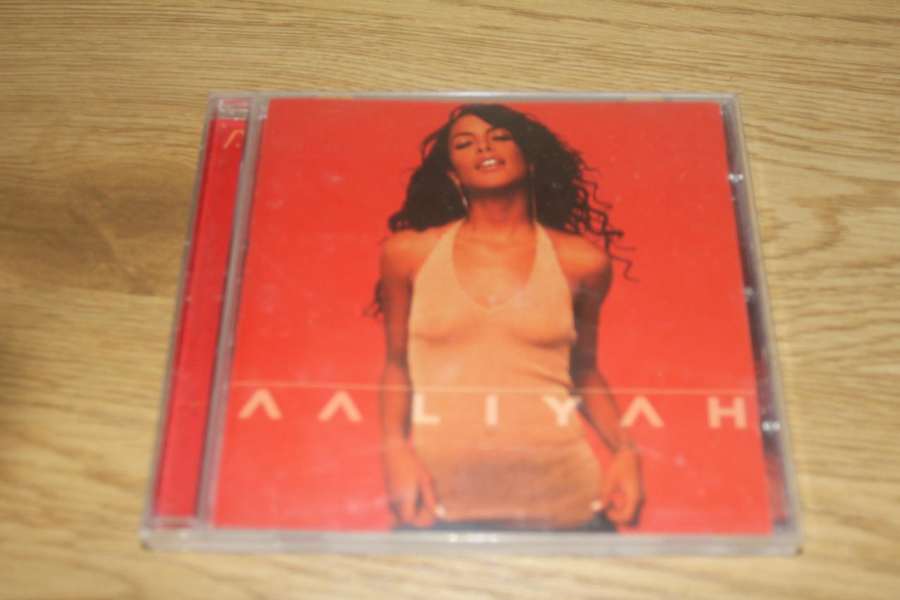 Cd's  van div artiesten á 0,75 euro