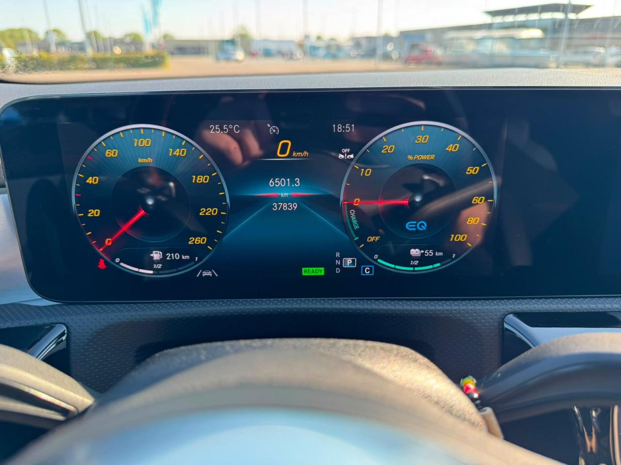 Mercedes-Benz CLA 250 e AMG/Luxury Line (2022)