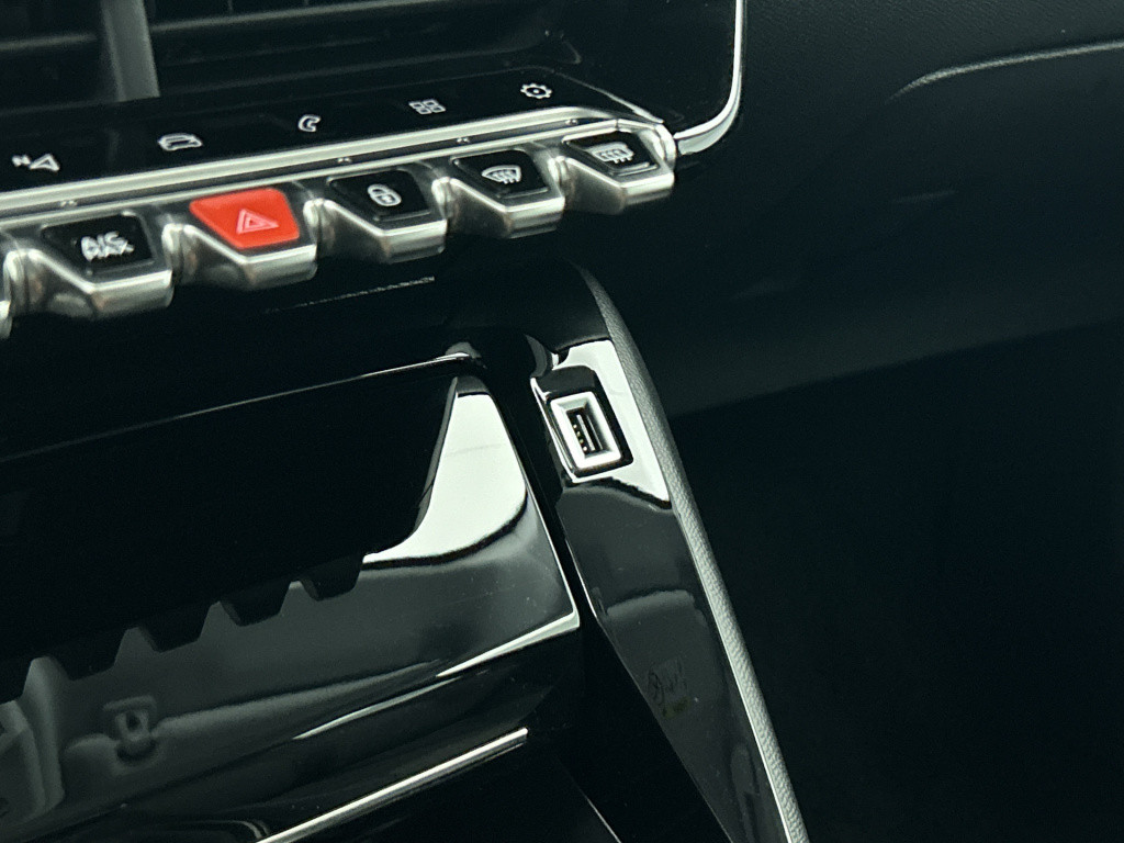 Peugeot 208 100 pk allure | rijklaar | navi | camera | icockpit |