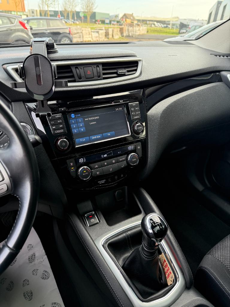 Nissan Qashqai 1.2 - acenta - panoramadak