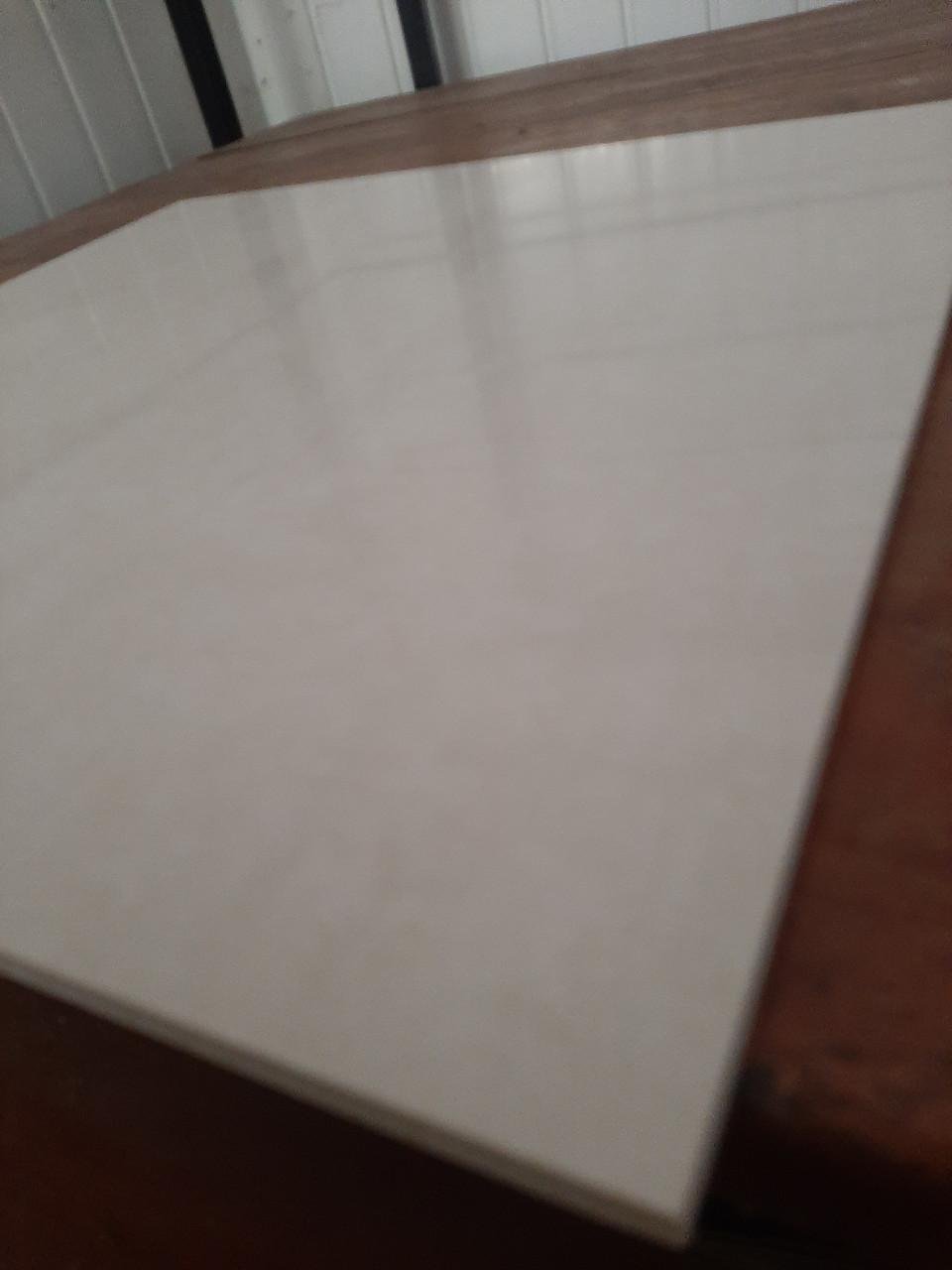 Vloertegels 60 x 60 beige zandkleurige