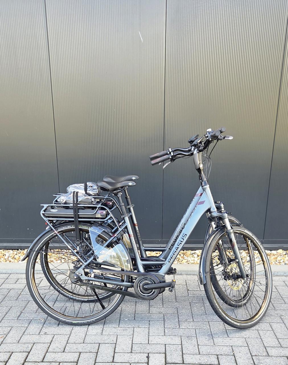 Mooie set Pegasus Opero Evo 5 Di2 Luxe  hybride  418Wh accu 50cm