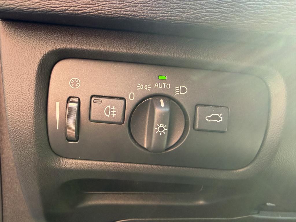 Volvo V40 cross country 1.5 t3 nordic+