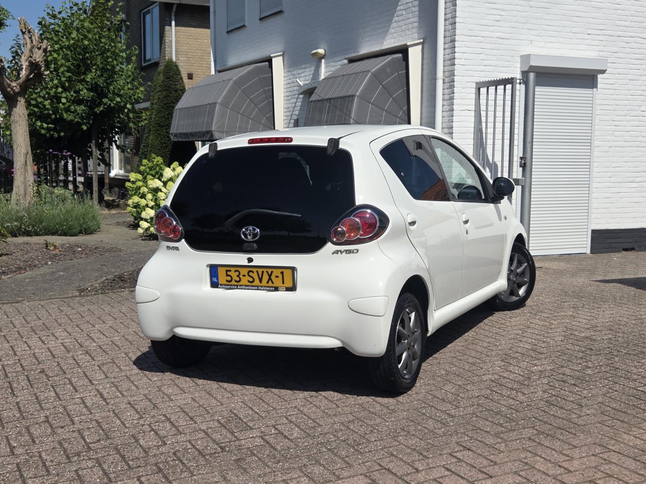 Toyota Aygo 5-Deurs | 2011 | NAP | IZGST | Airco | Dealeronderhouden
