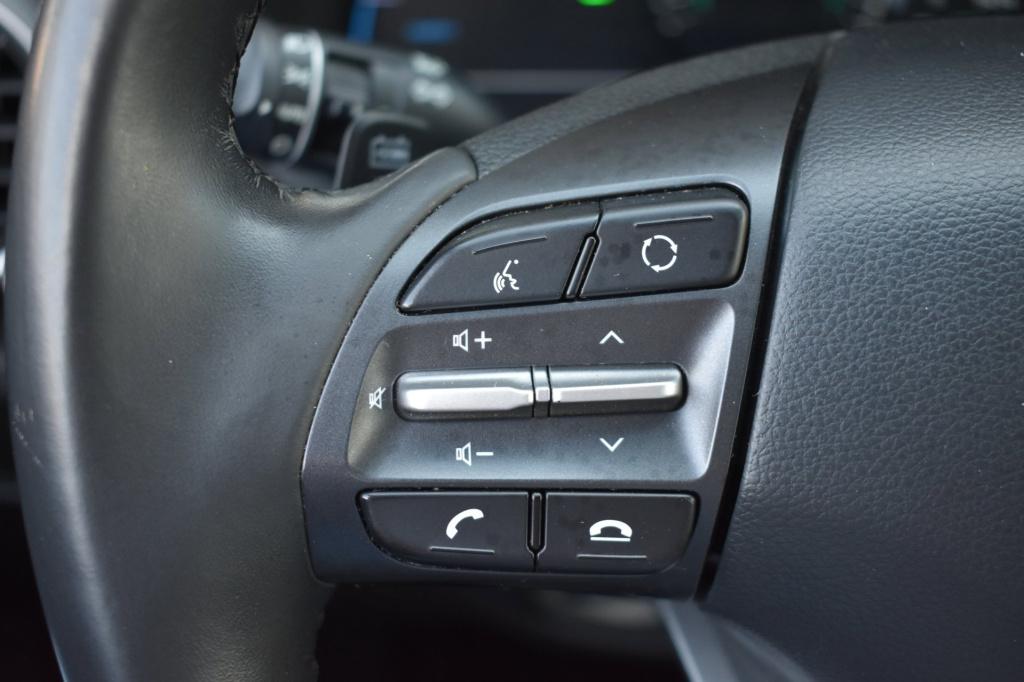 Hyundai Kona ev comfort 64 kwh soh 99% | nap | camera | apple carplay | and