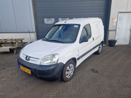 TE KOOP PEUGEOT PARTNER 1.9D BETREFT EEN BTW AUTO