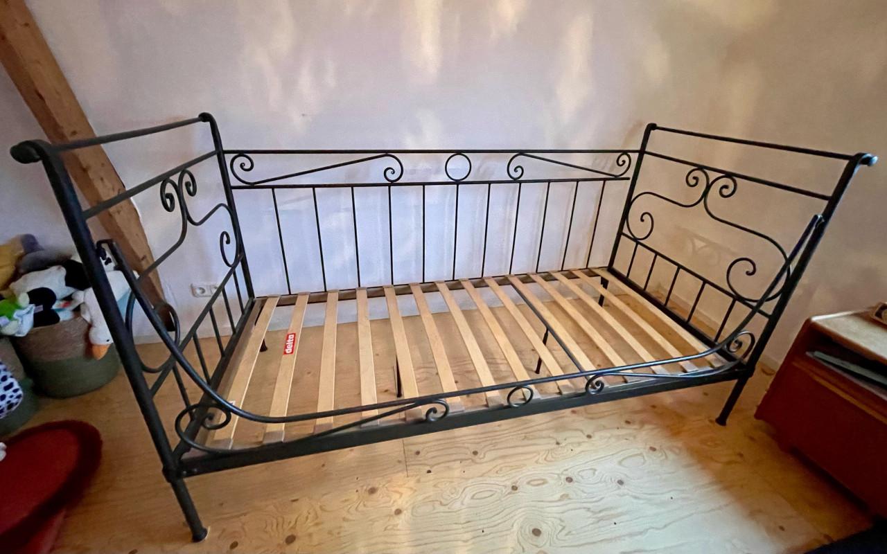 Meidenbed staal 90x200