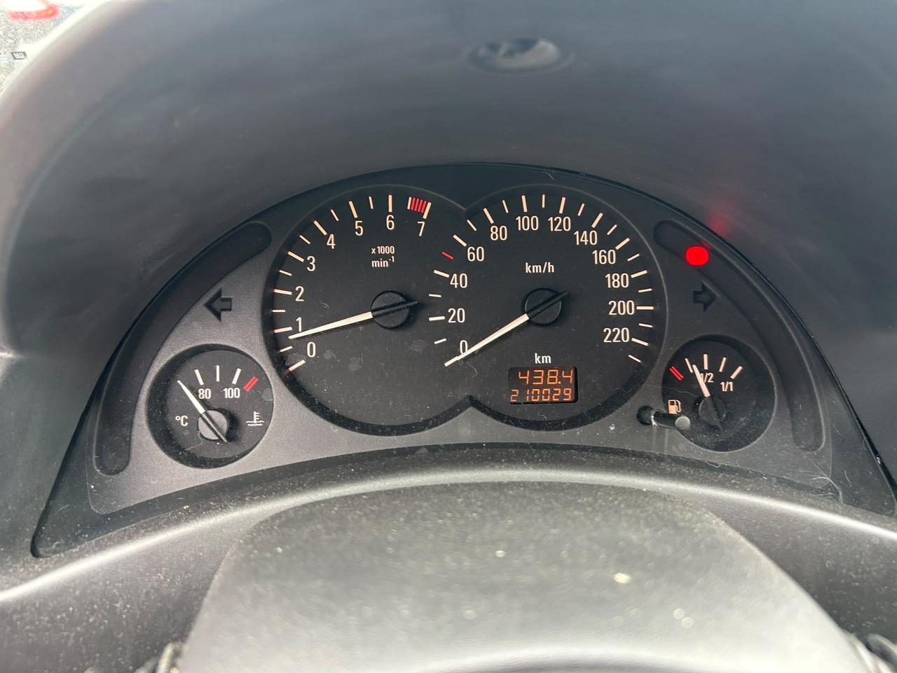 Opel Corsa 1.2-16V Essentia | IJskoude Airco | Lange APK